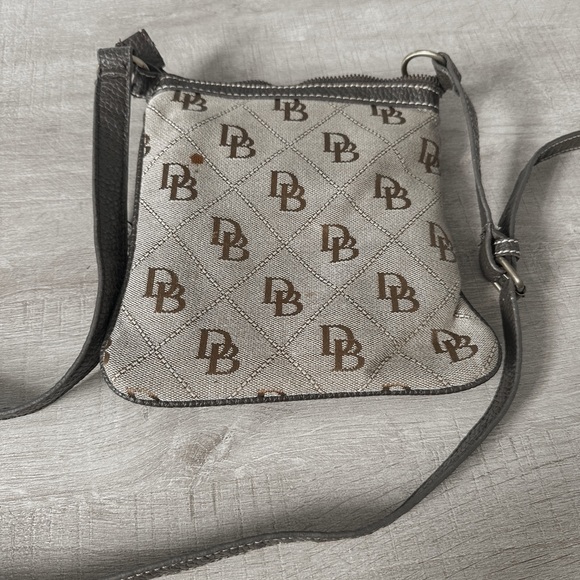 Dooney & Bourke Purse - Picture 6 of 6